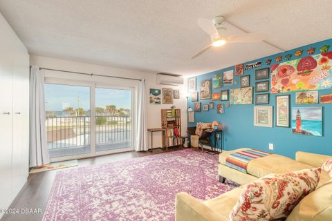 A home in New Smyrna Beach