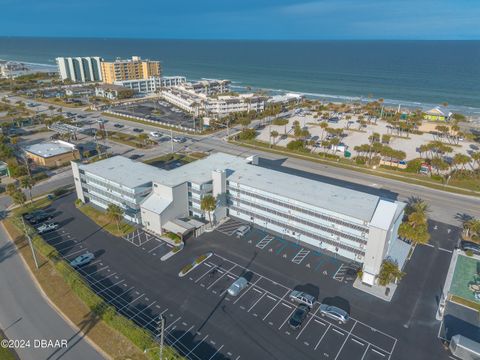 A home in New Smyrna Beach