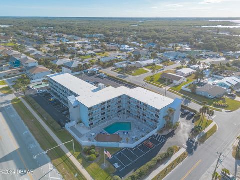 A home in New Smyrna Beach