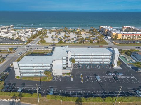 A home in New Smyrna Beach