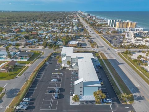 A home in New Smyrna Beach