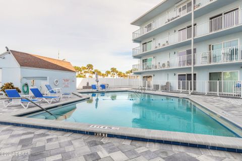 A home in New Smyrna Beach