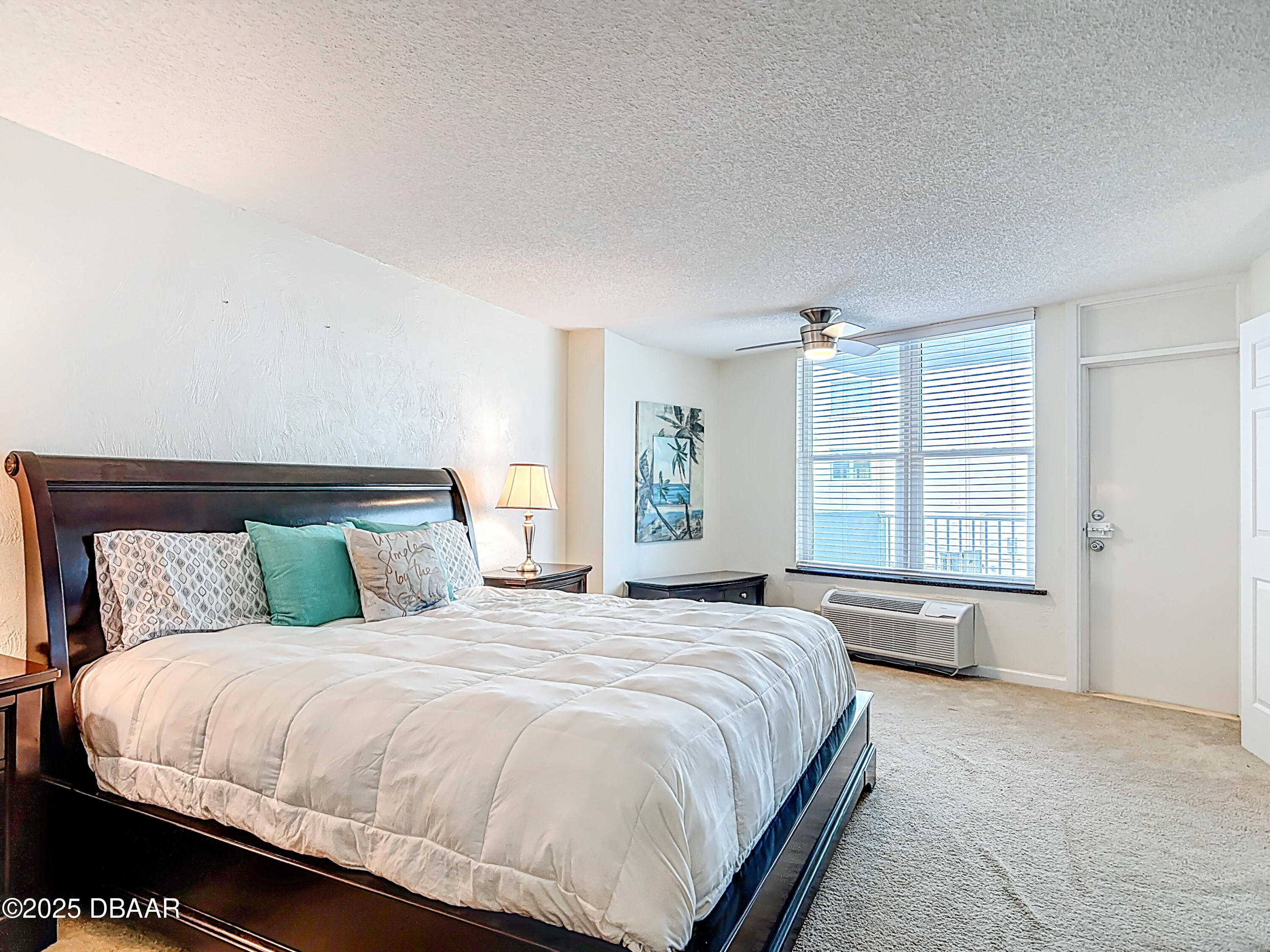 313 S Atlantic Avenue 202/204