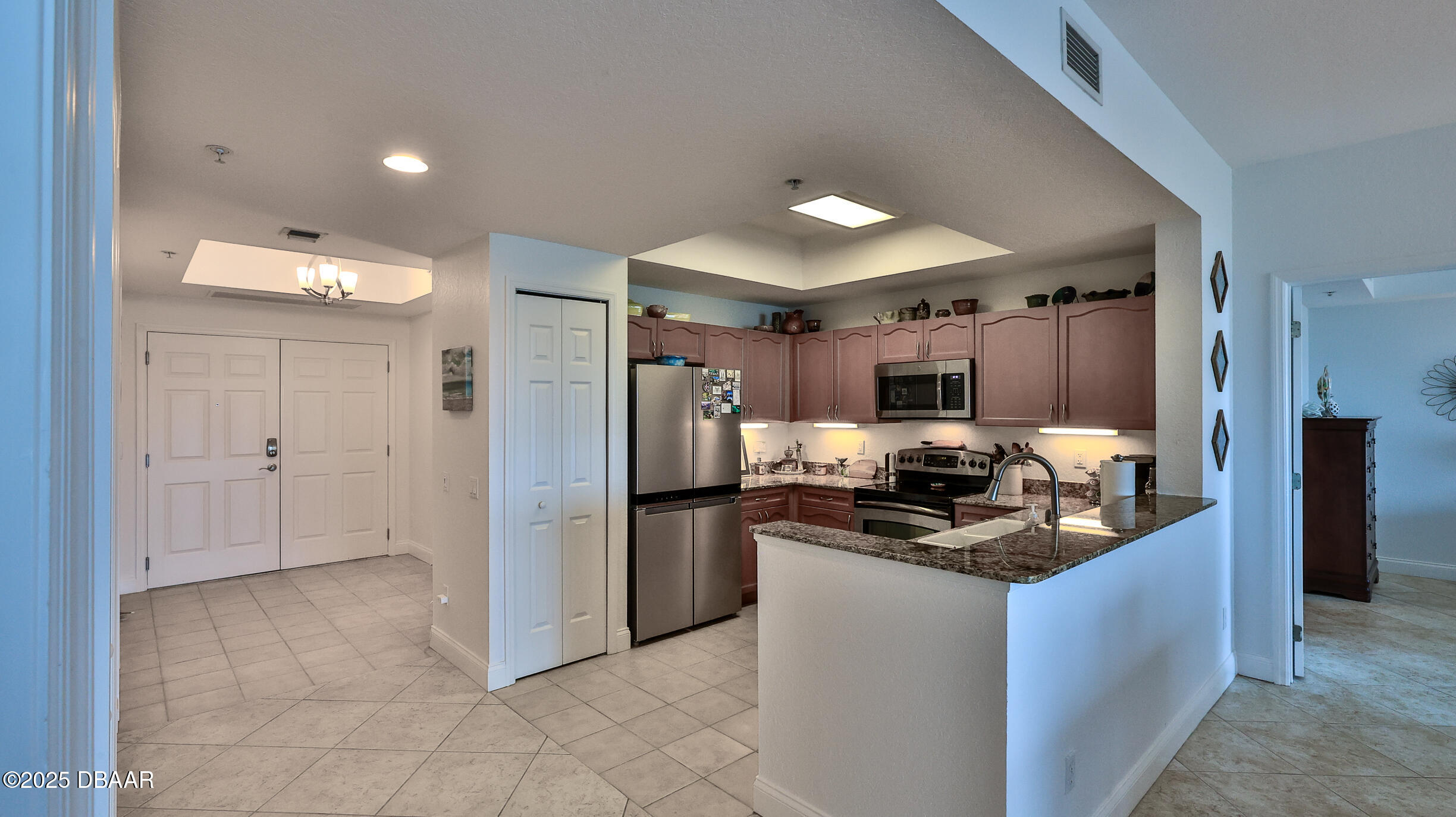 2 Oceans West Boulevard 502