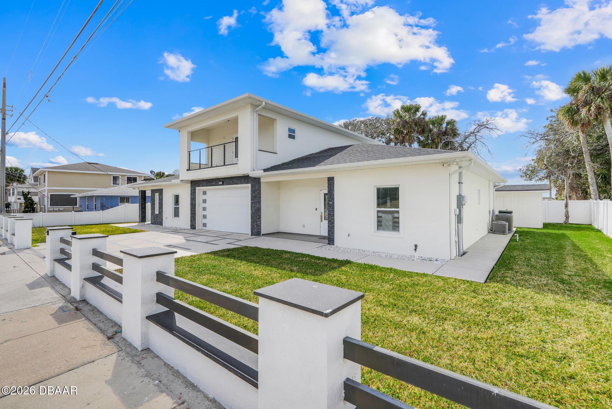 223 N Peninsula Drive