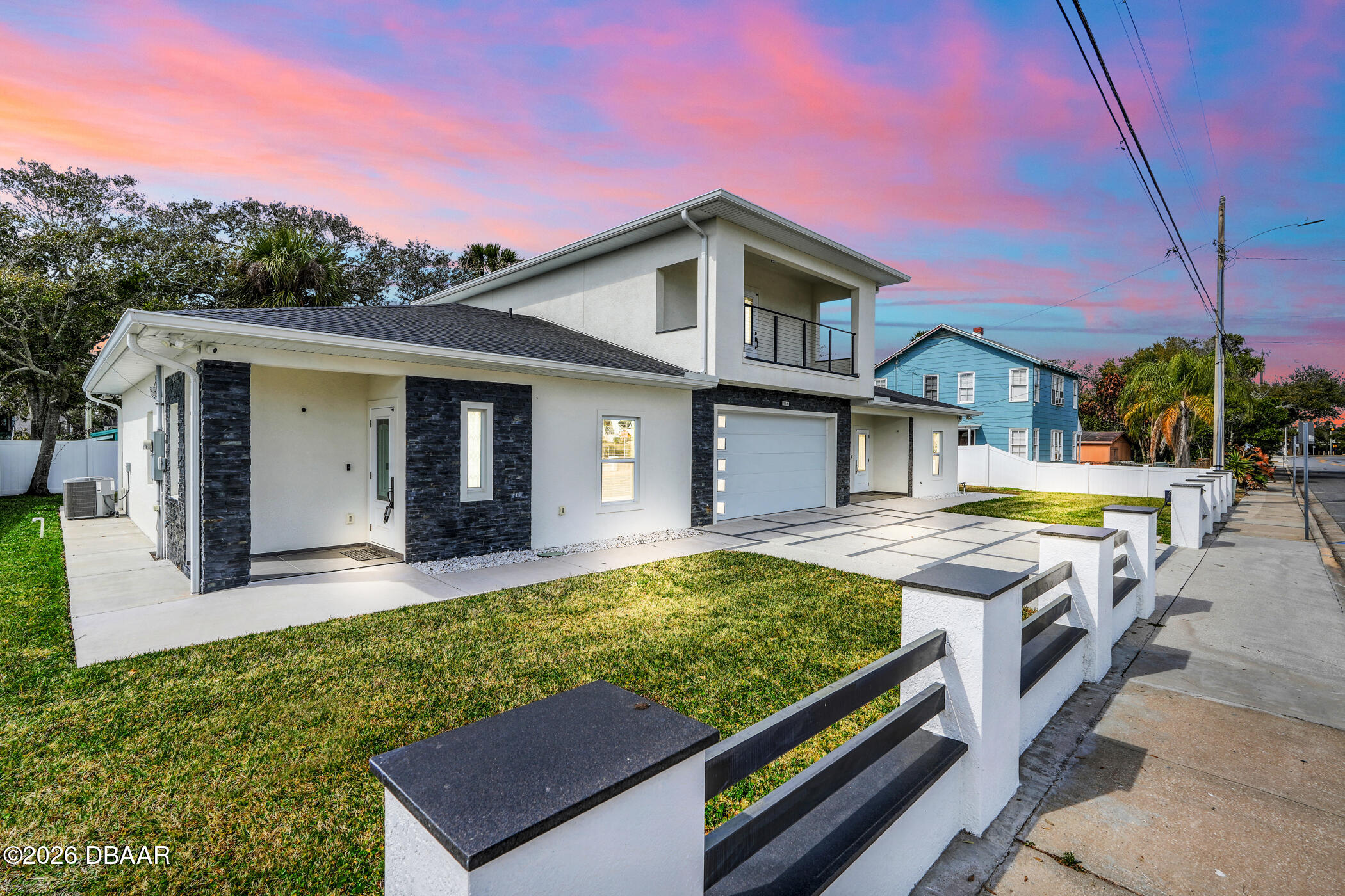 223 N Peninsula Drive