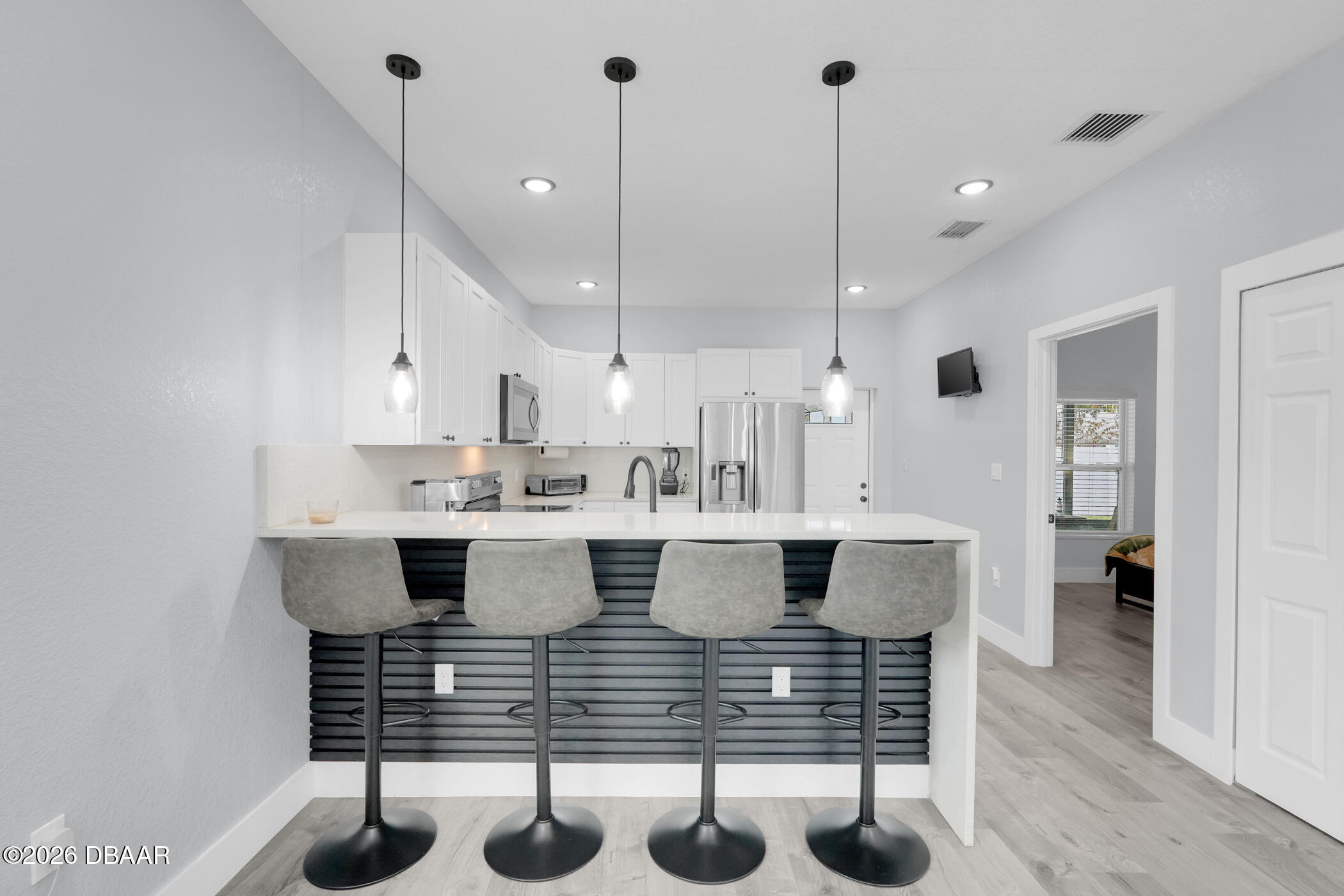 223 N Peninsula Drive