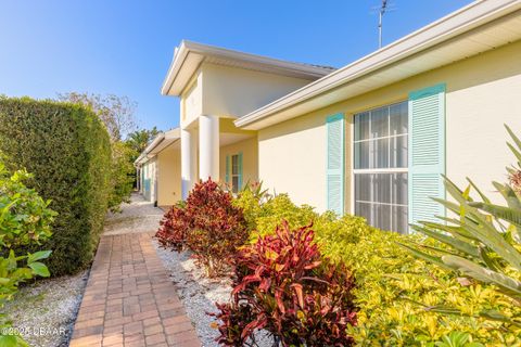 A home in New Smyrna Beach