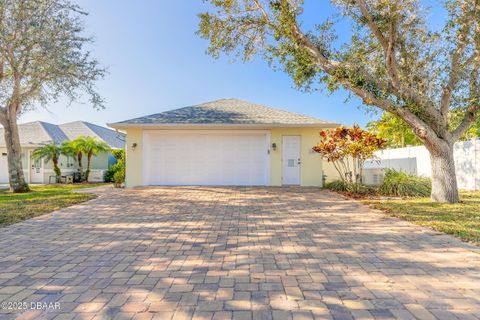 A home in New Smyrna Beach