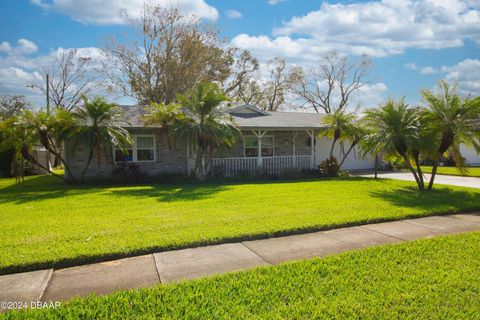 A home in South Daytona