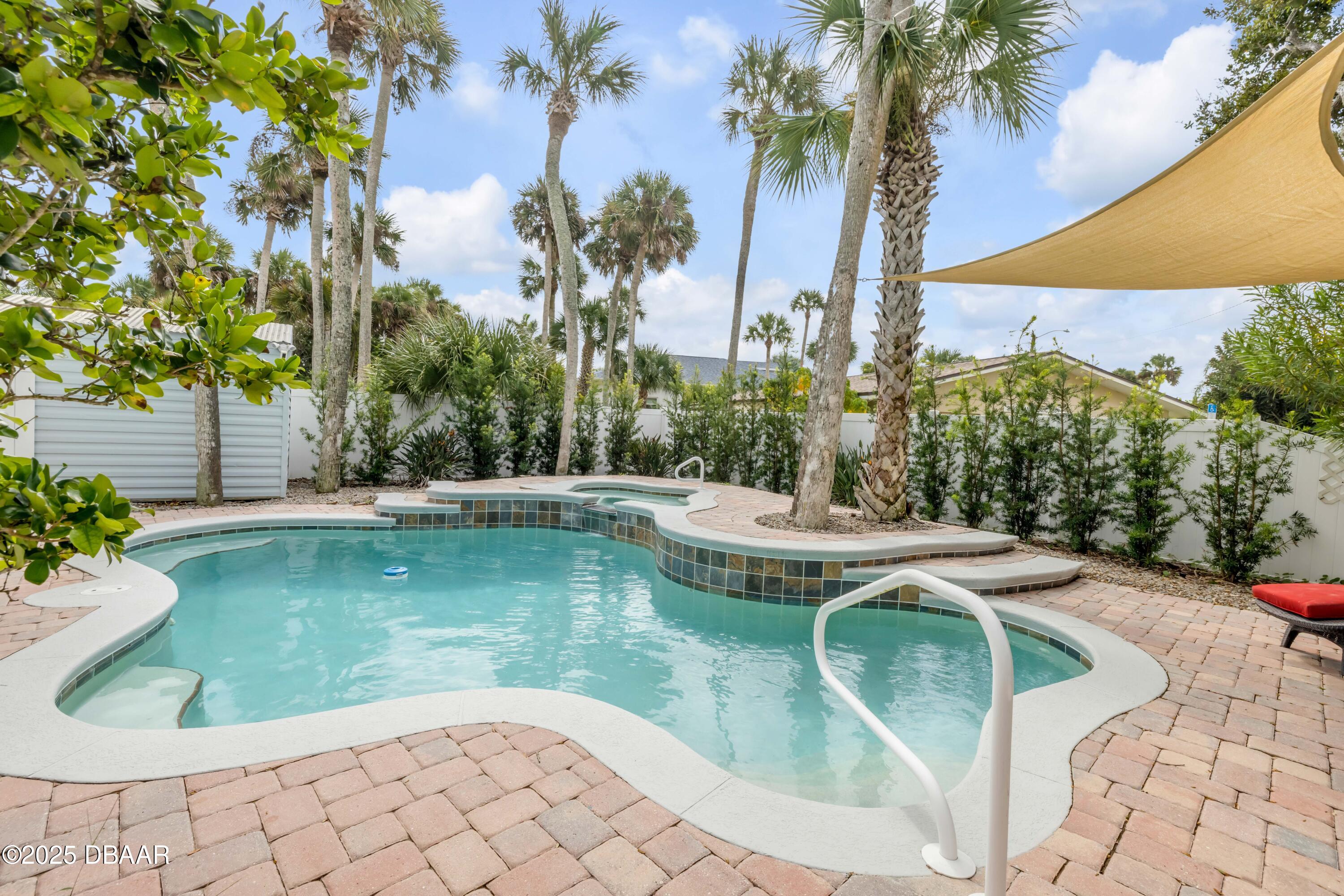4700 Saxon Drive