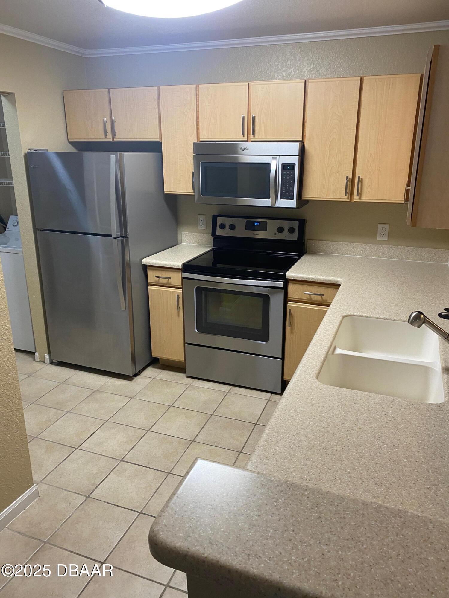 940 Village Trail 6-109