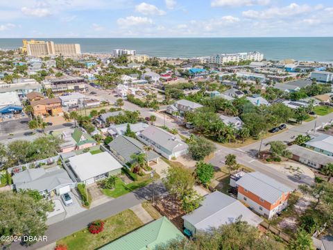 A home in New Smyrna Beach