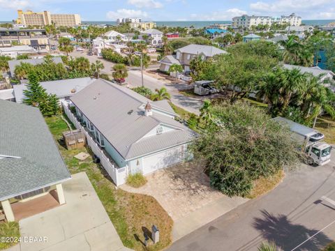 A home in New Smyrna Beach