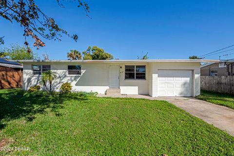 A home in Holly Hill