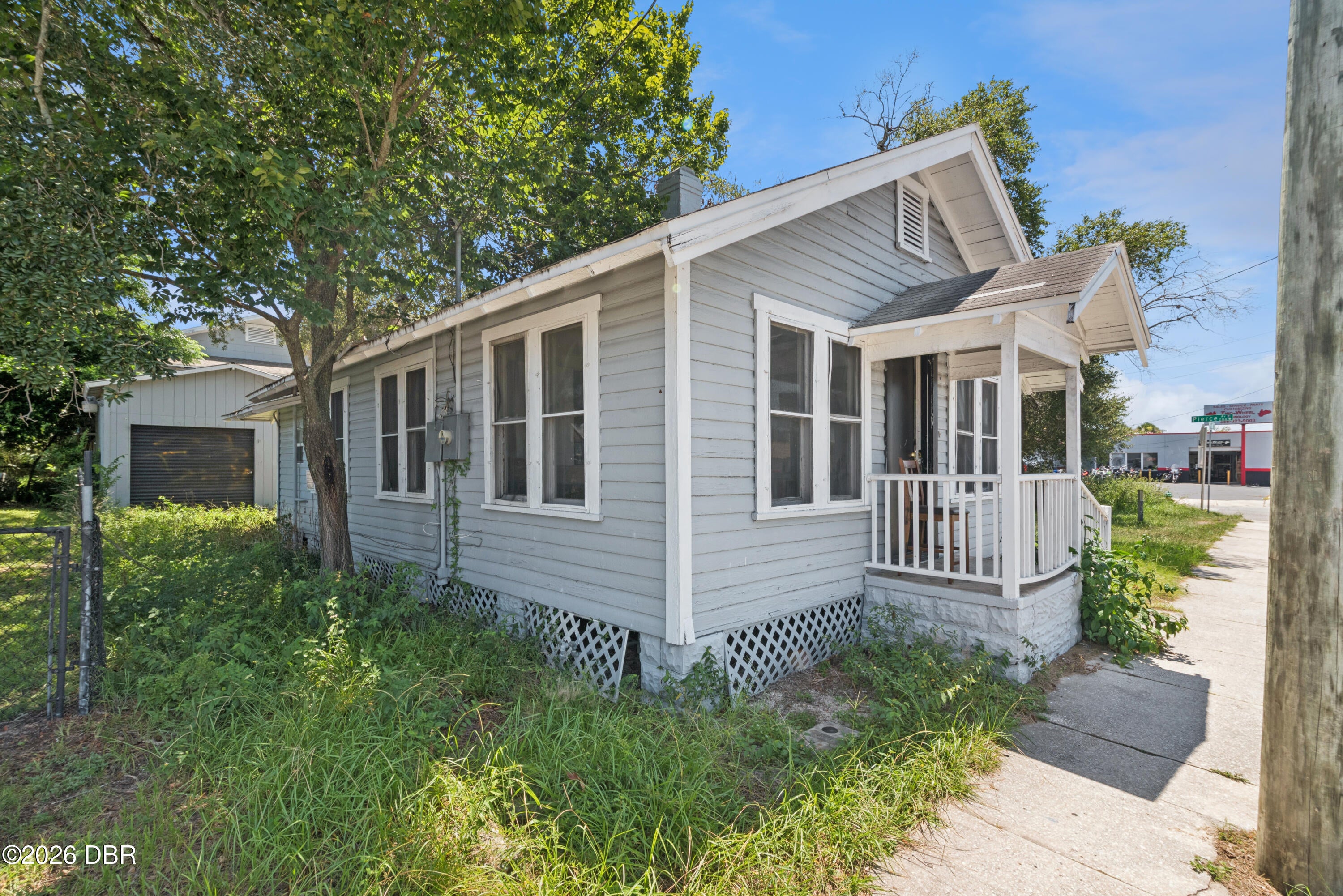 821 N Ridgewood Avenue