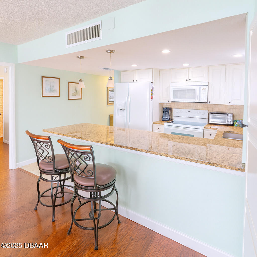 2947 S Atlantic Avenue 706