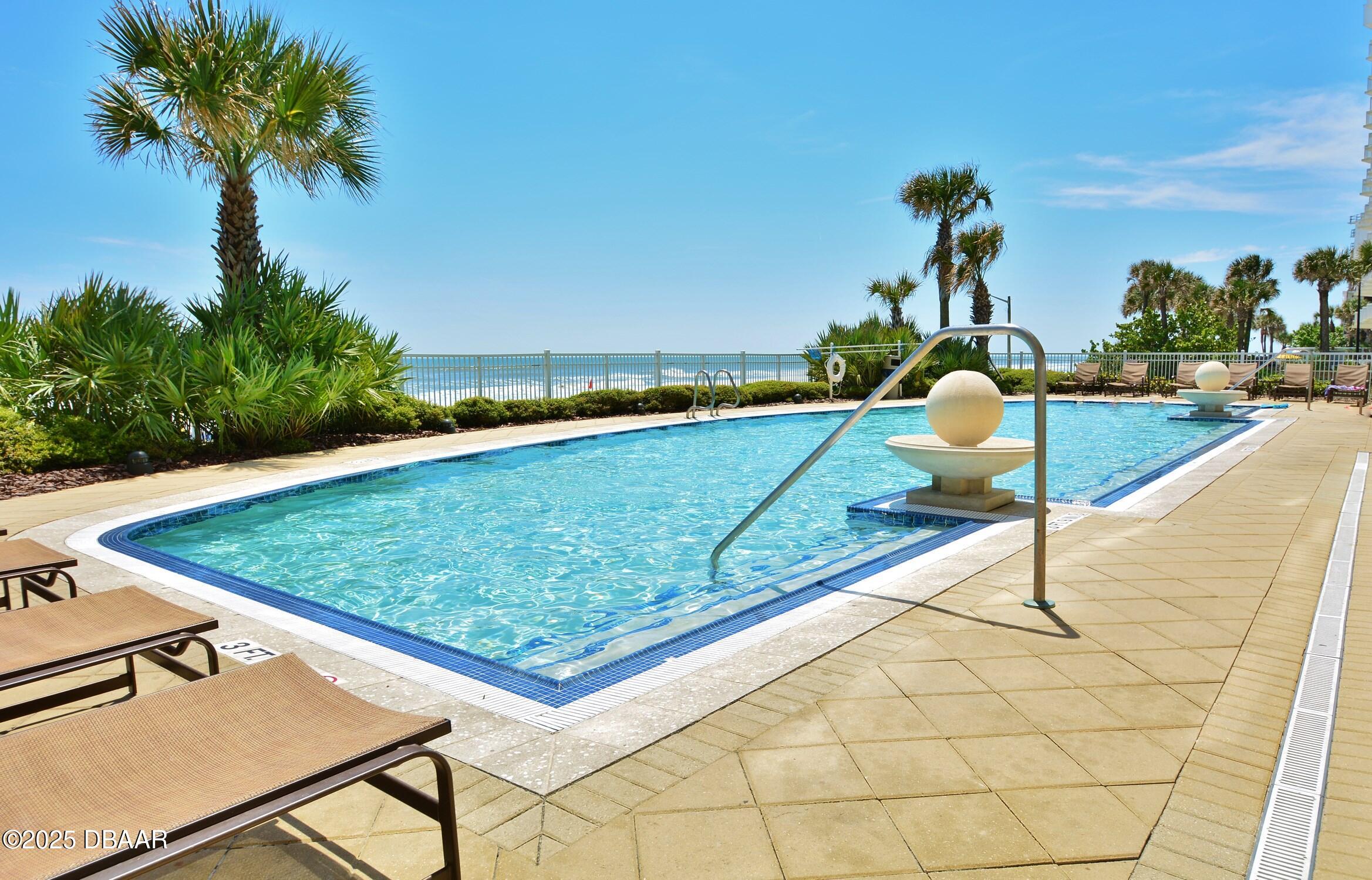 1925 S Atlantic Avenue 201