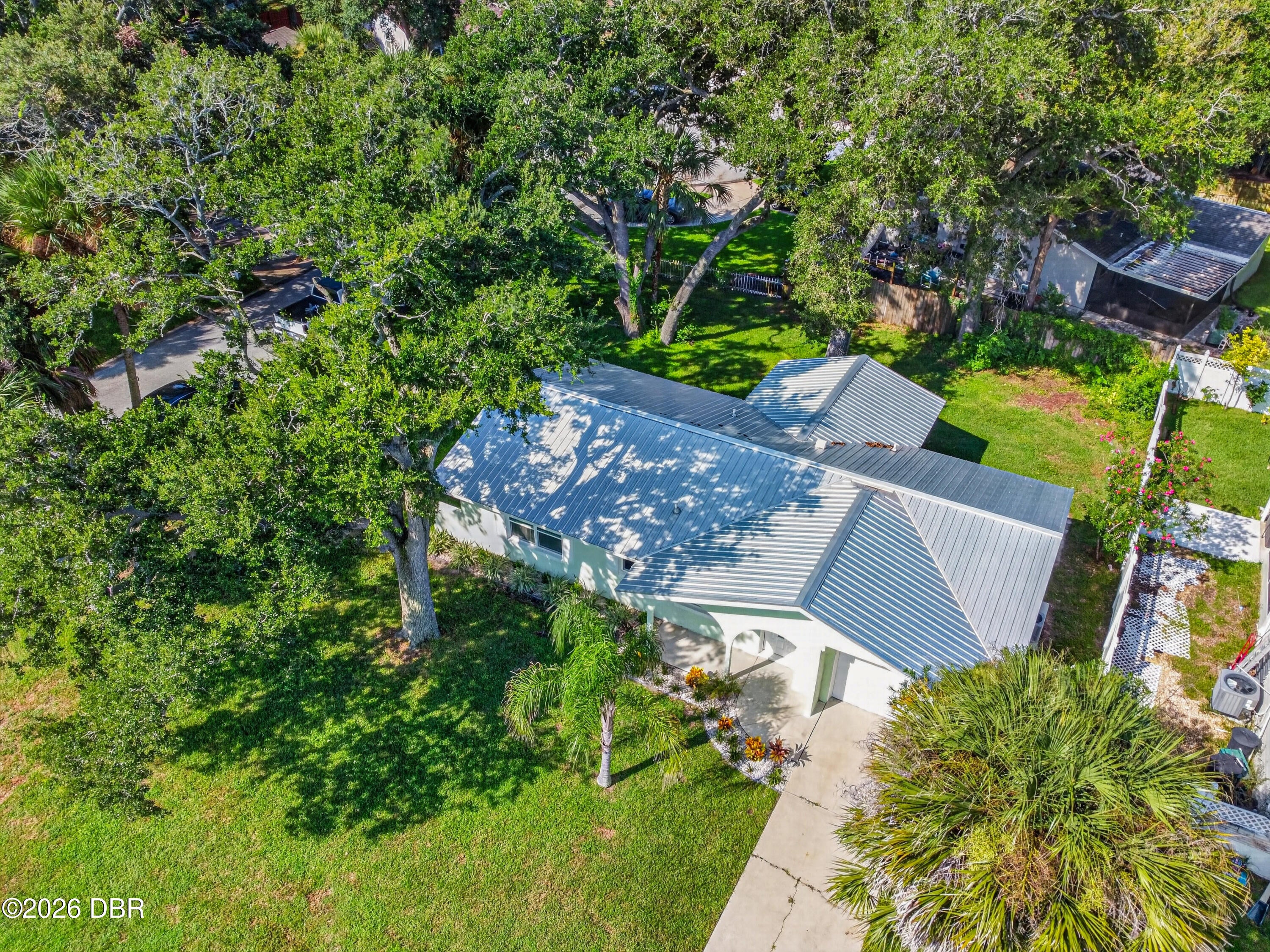 5464 Riverside Drive