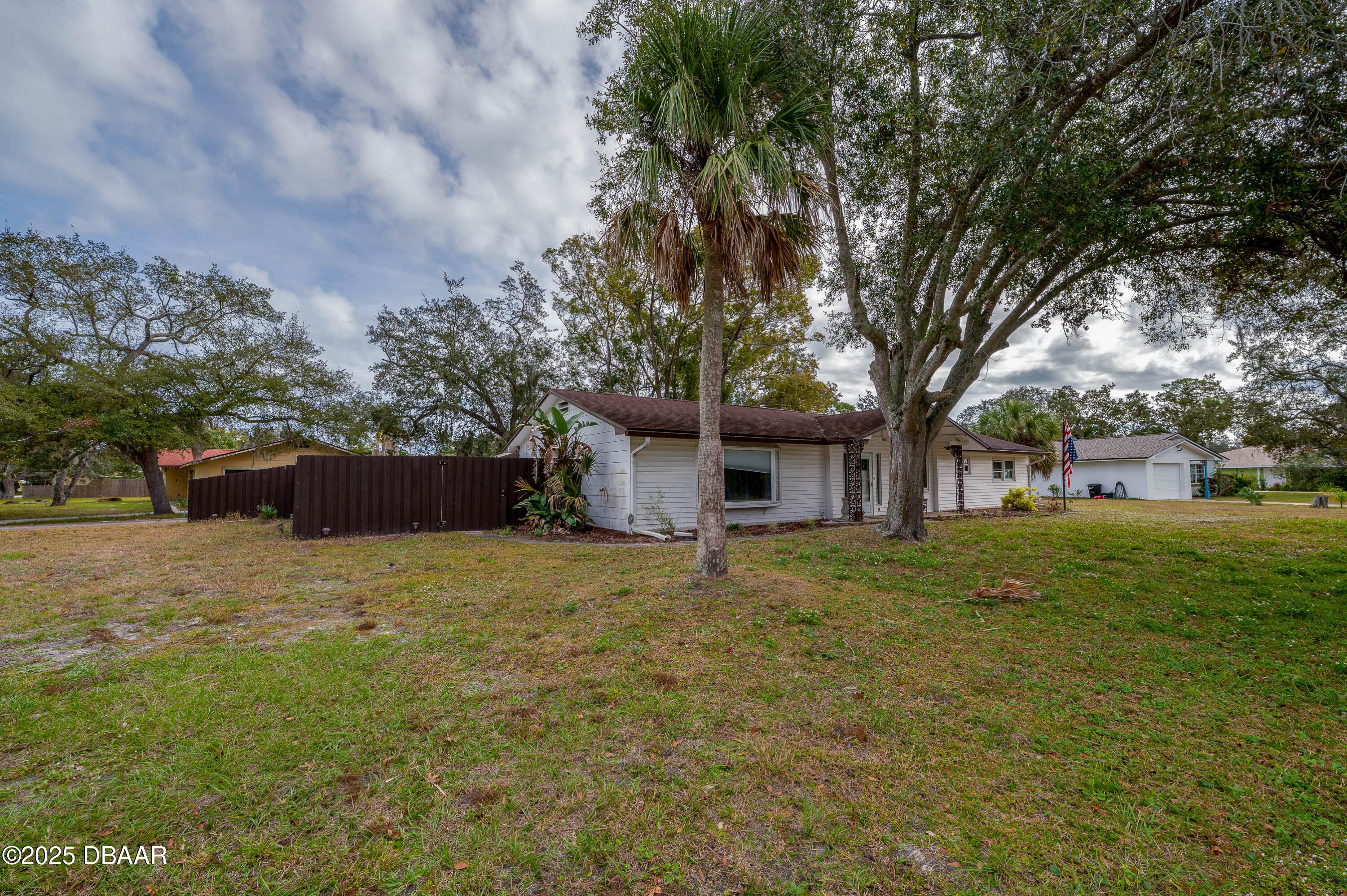 5500 Lancewood Circle N