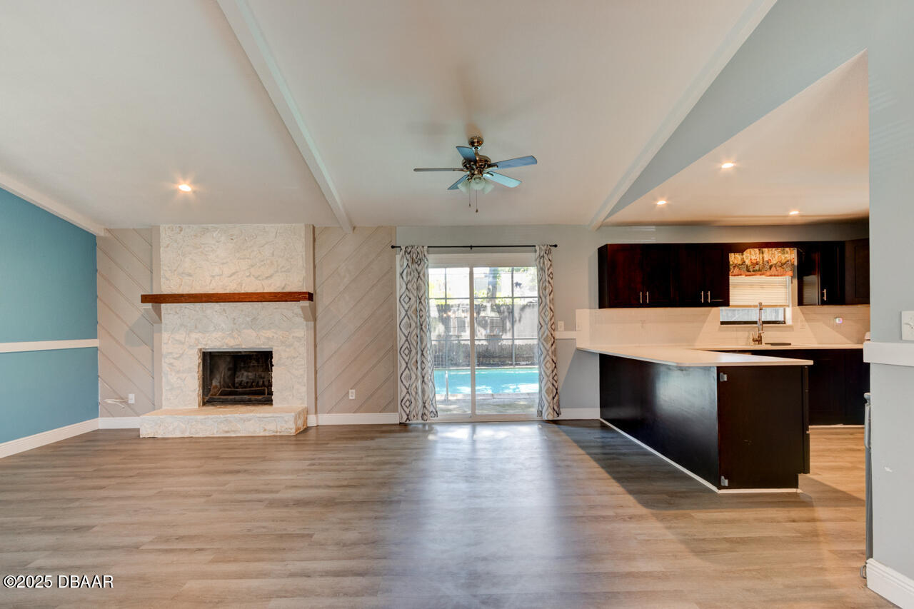 953 SANDLE WOOD Drive