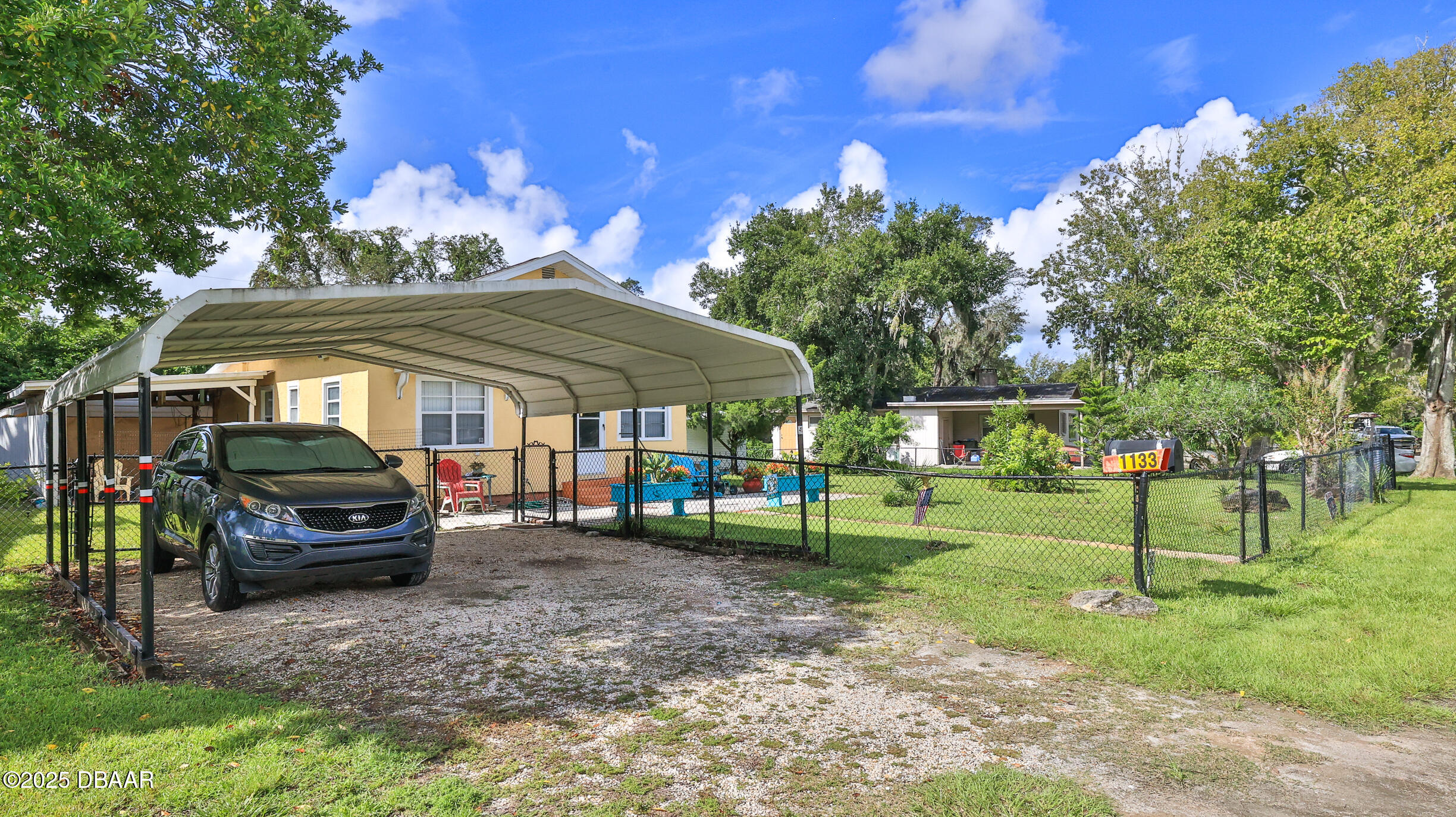 1133 Hillcrest Drive