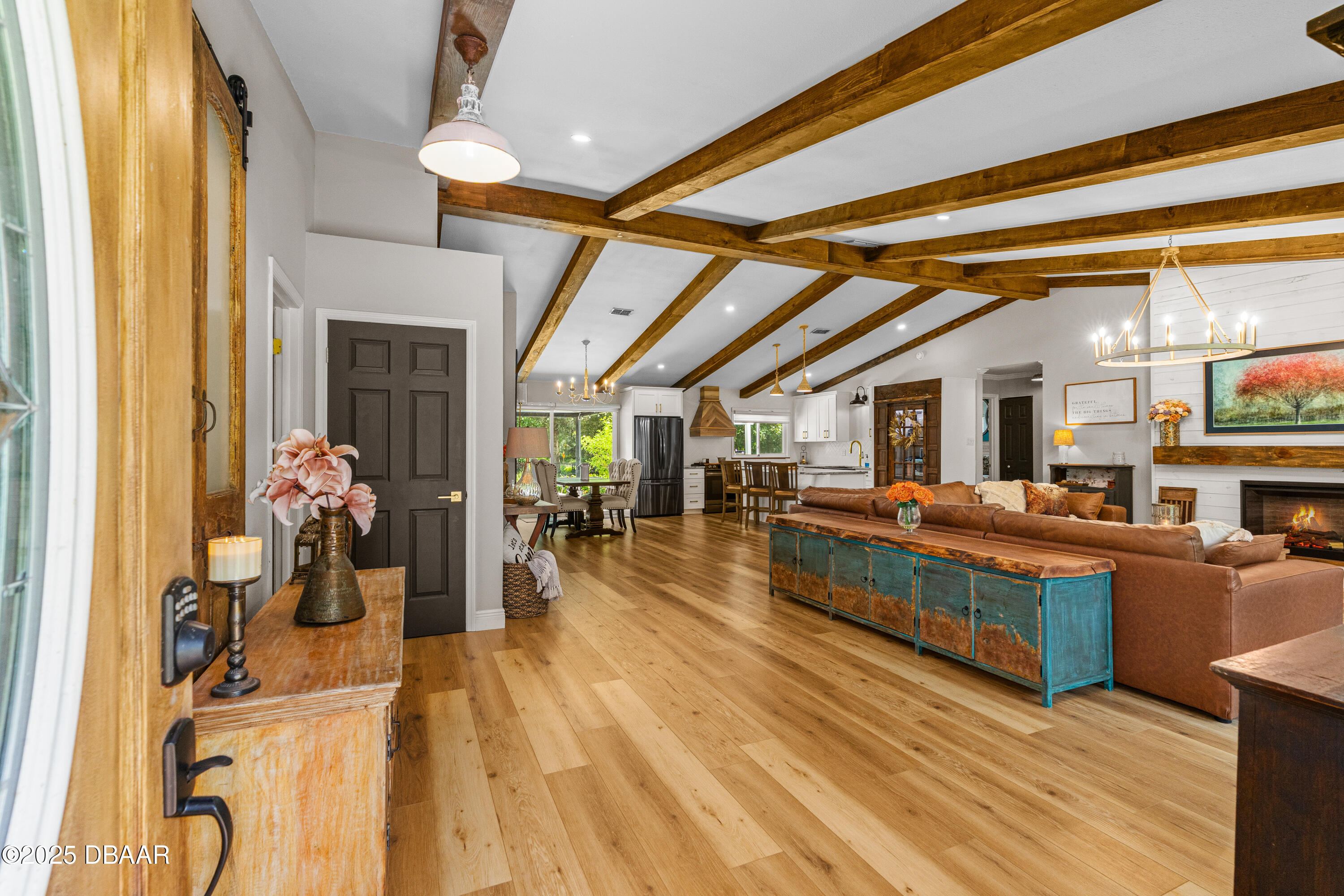 1861 W Beresford Avenue