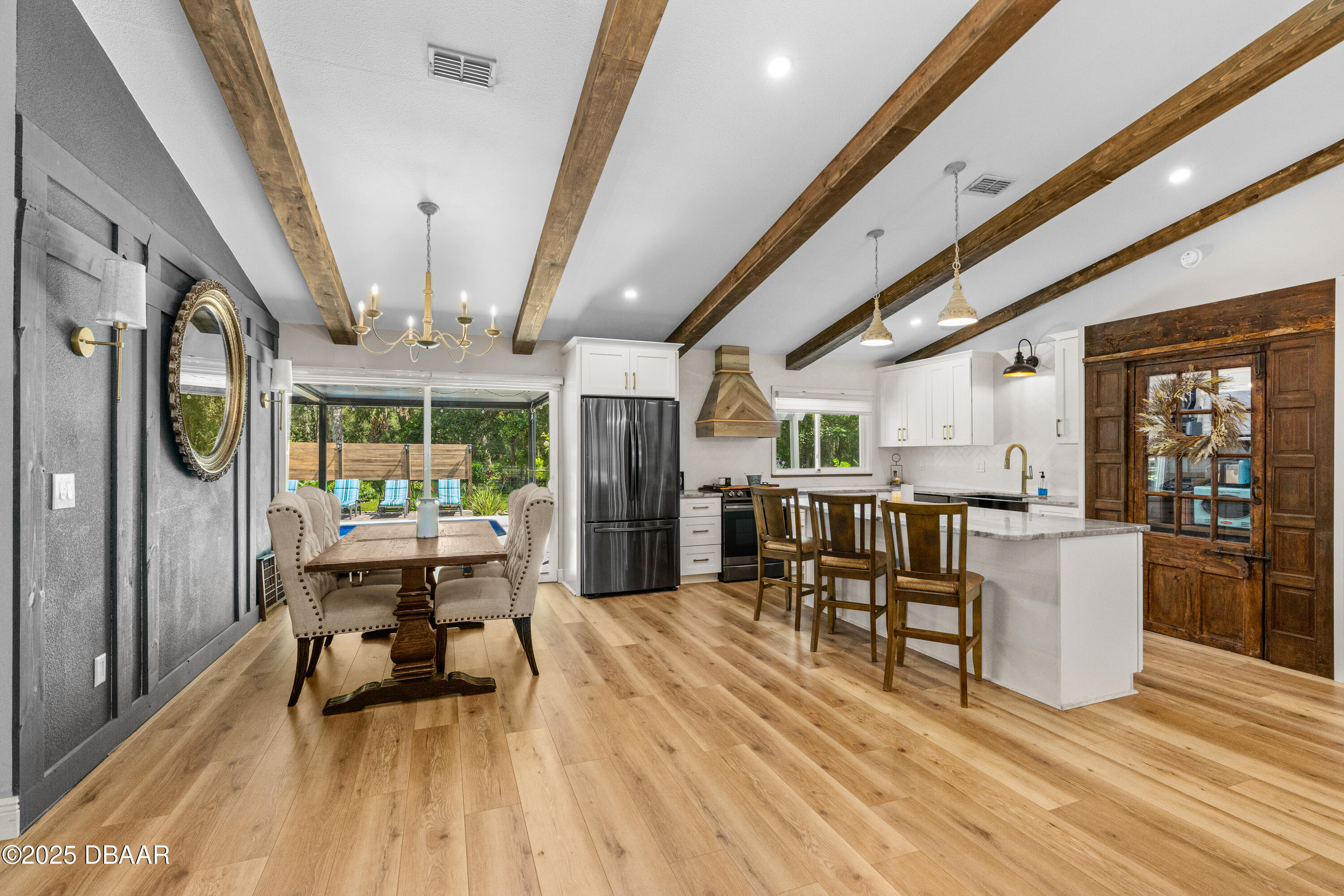 1861 W Beresford Avenue