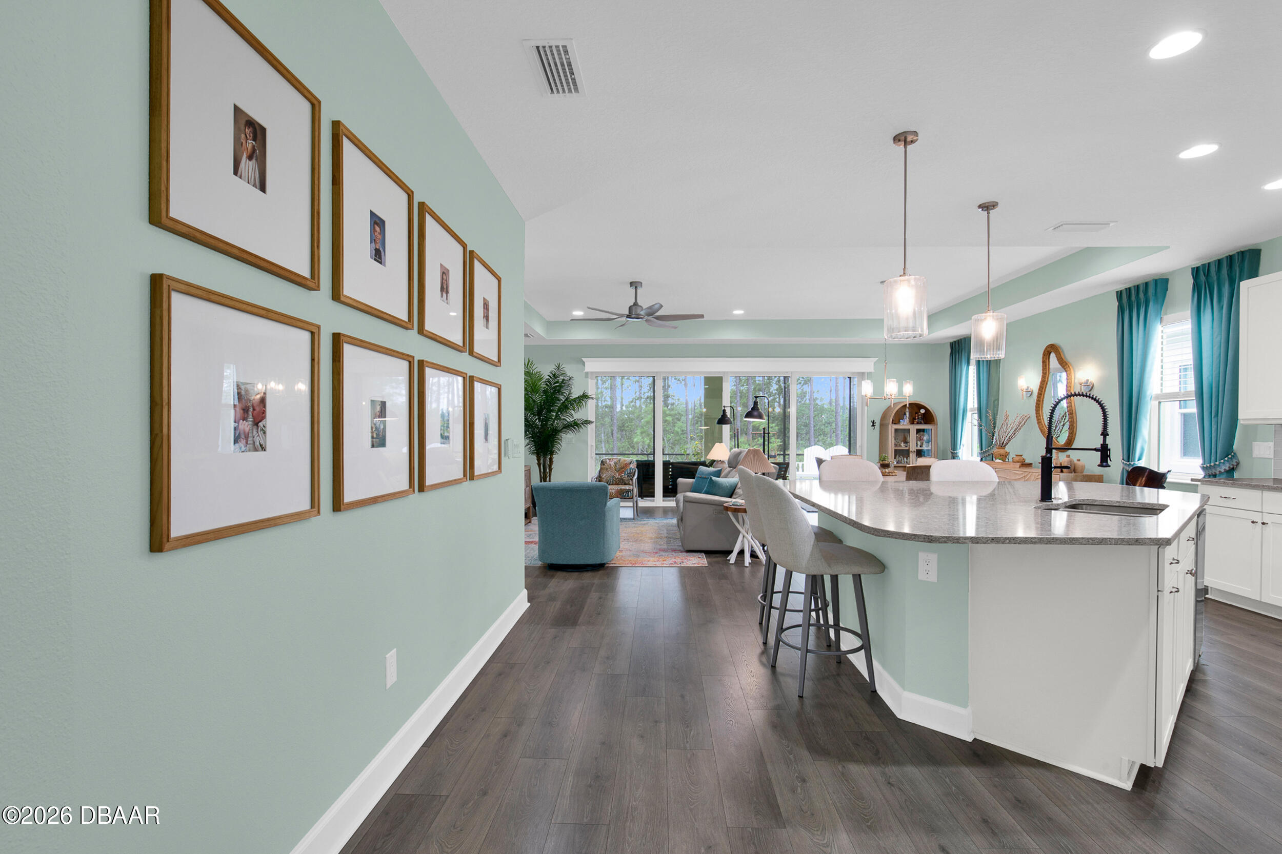 817 Bama Breeze Drive