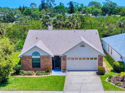 1307 Wayne Avenue New Smyrna Beach FL 32168
