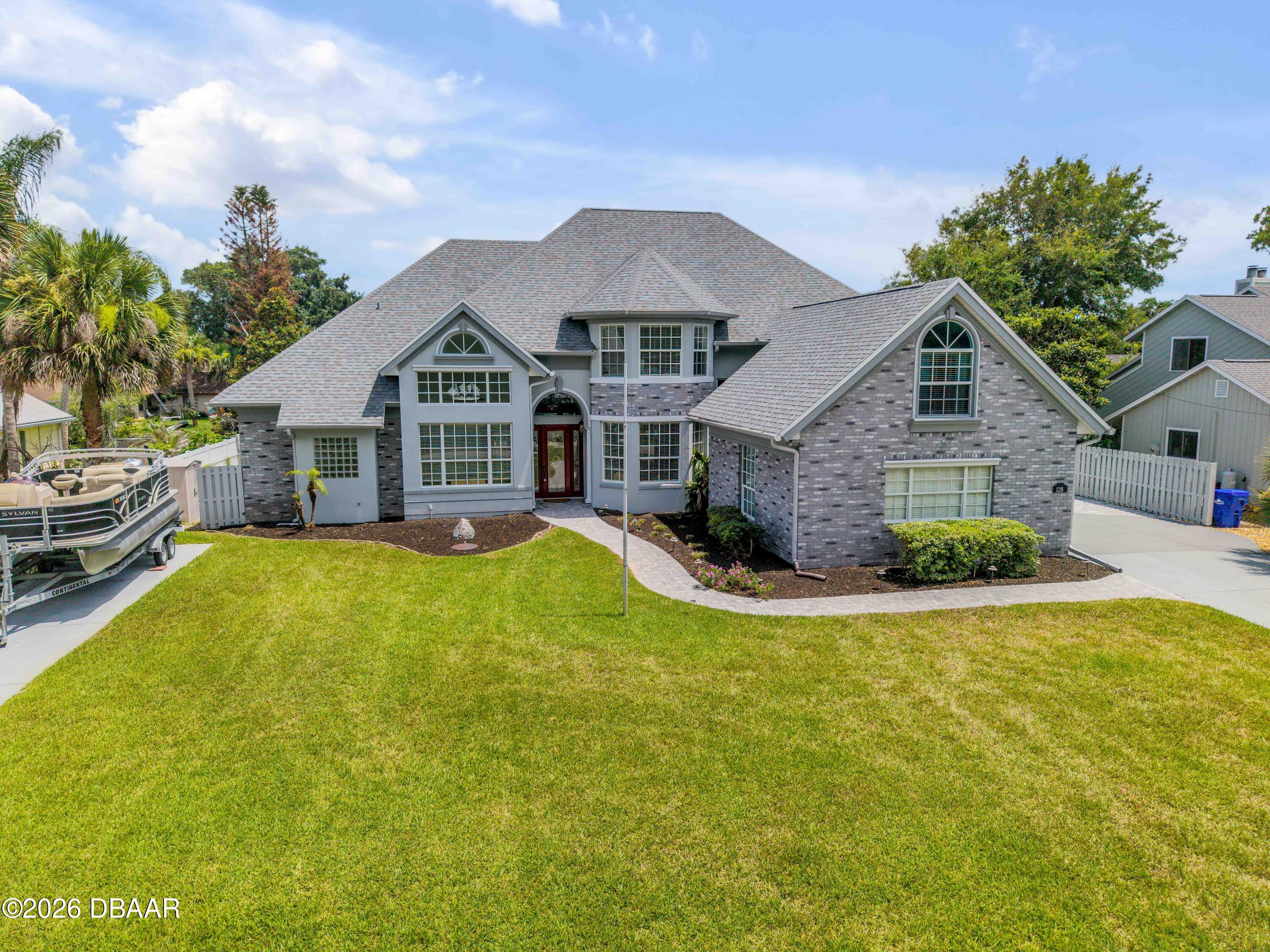 128 Godfrey Road - Photo 2