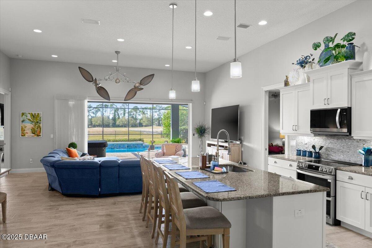 2931 Bella Flore Terrace