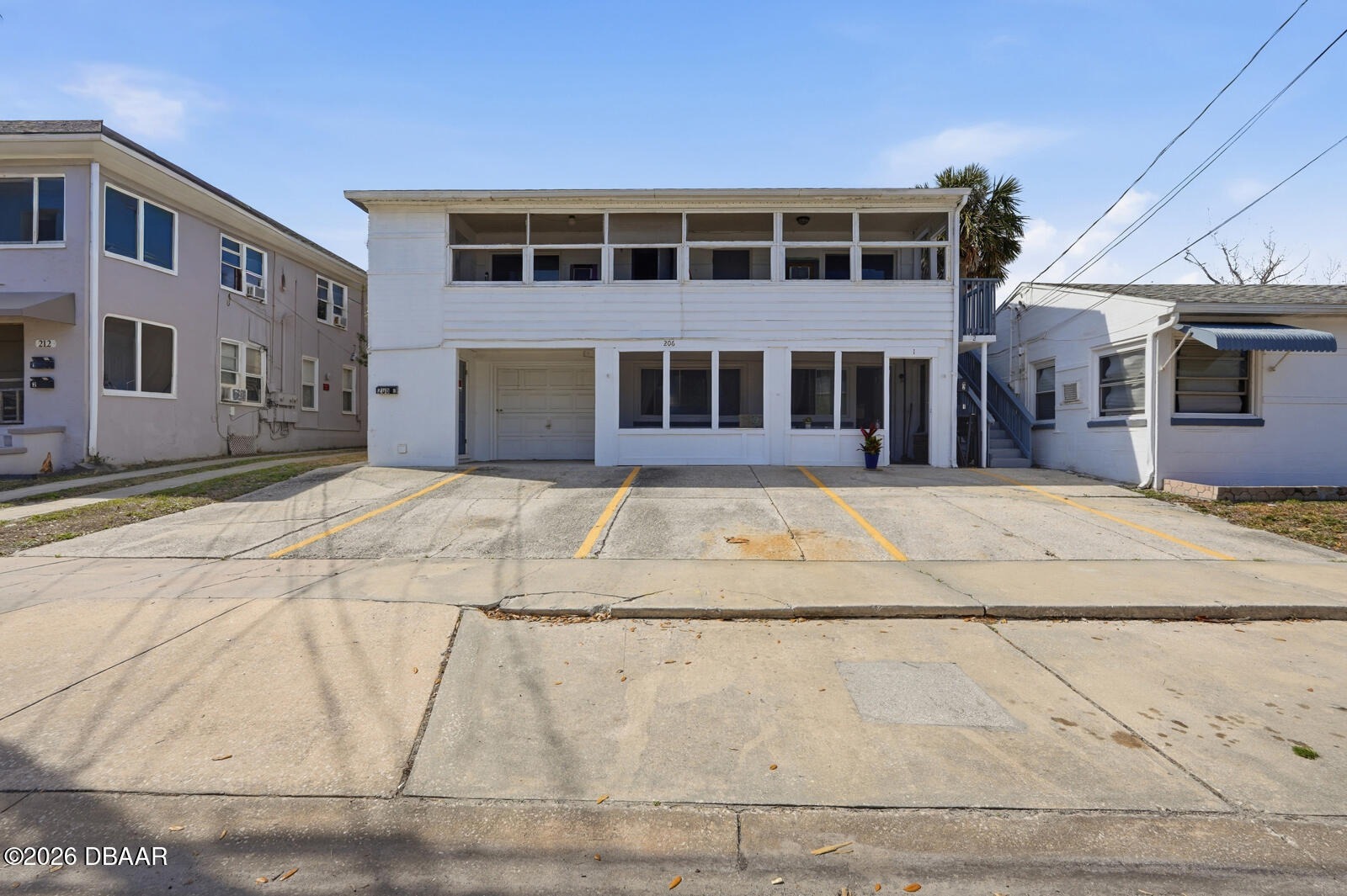 200 S Oleander Avenue