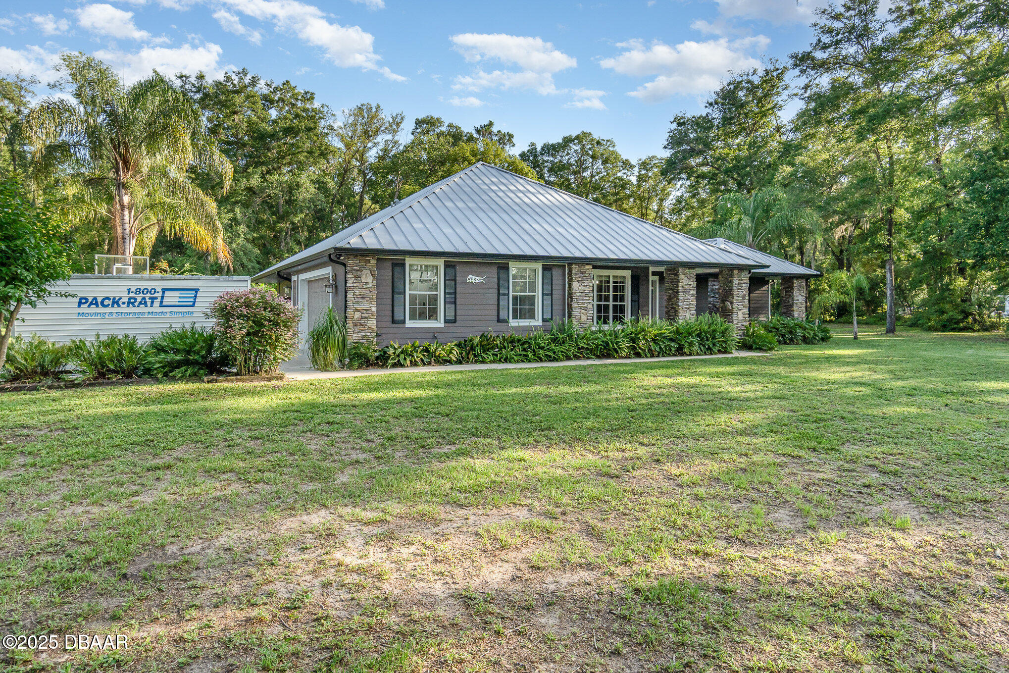 433 Tangerine Avenue