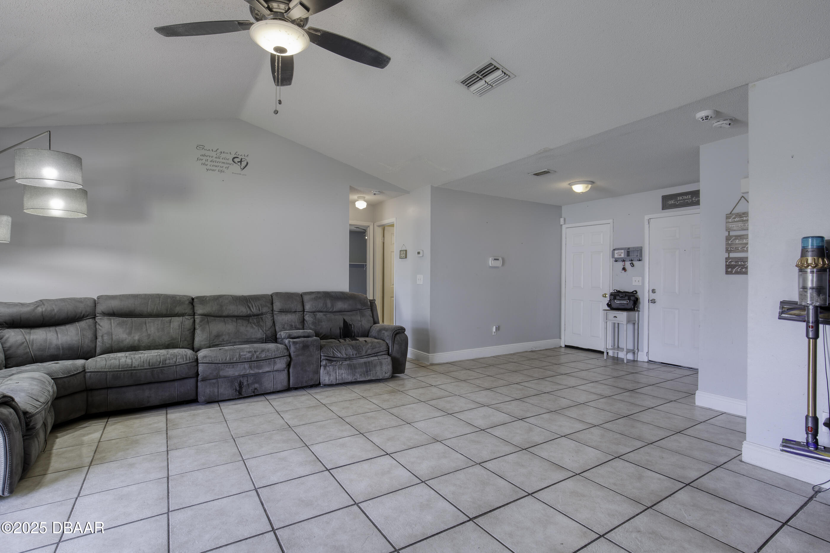 2815 Travelers Palm Drive