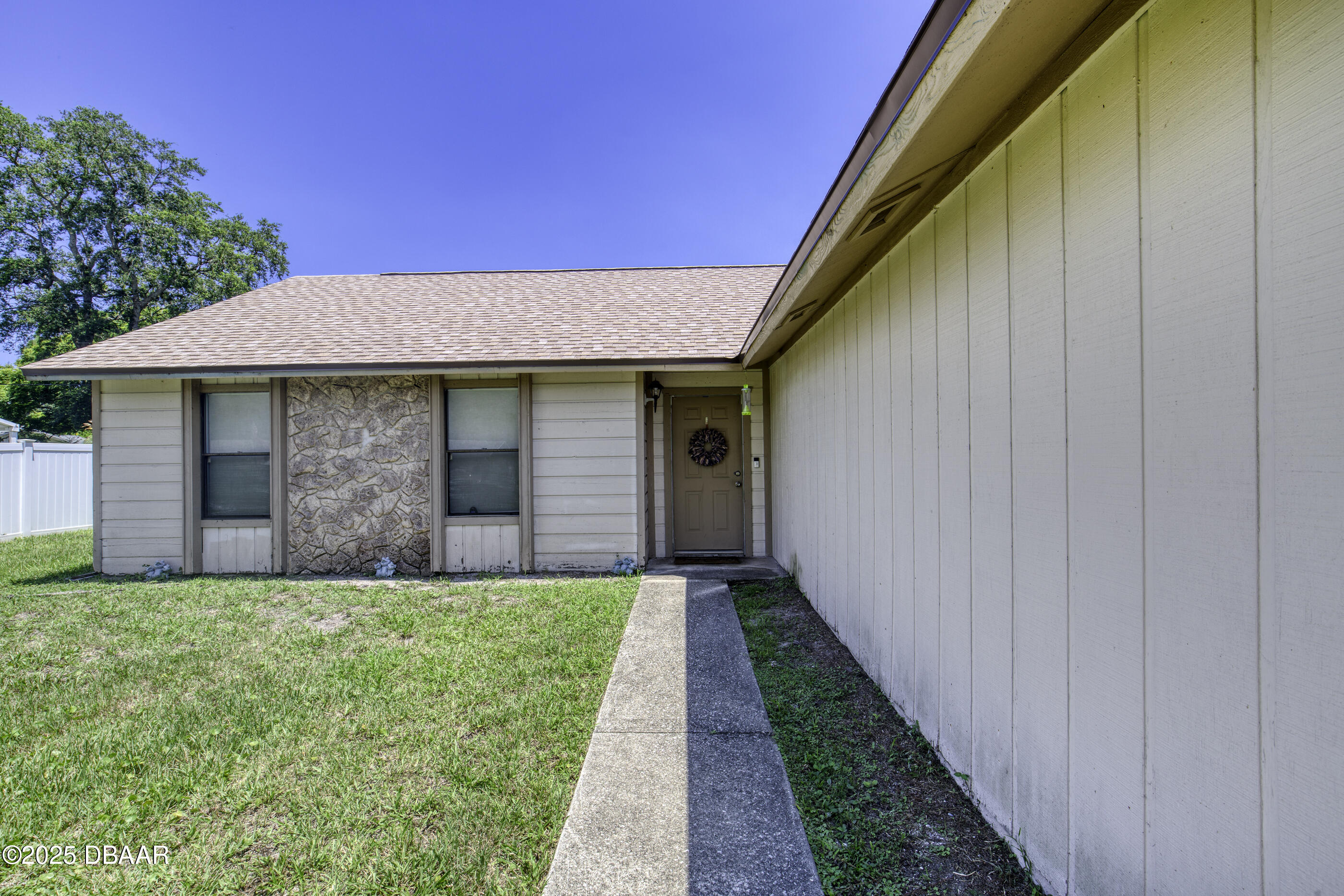 2815 Travelers Palm Drive