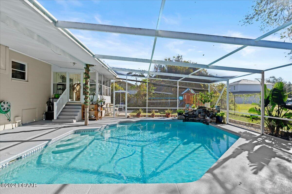 14 Woodlake Drive