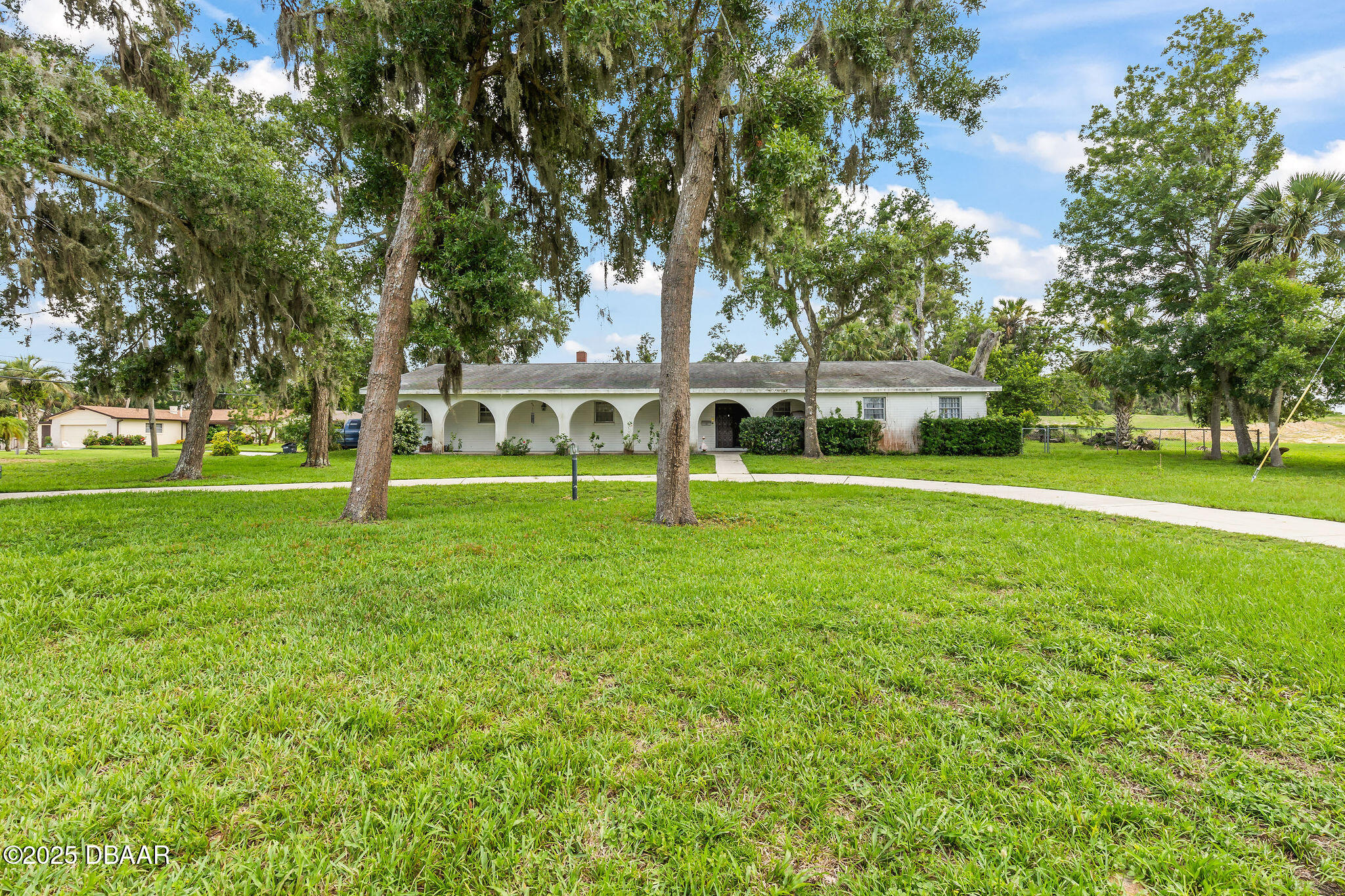 24 Tomoka Oaks Boulevard
