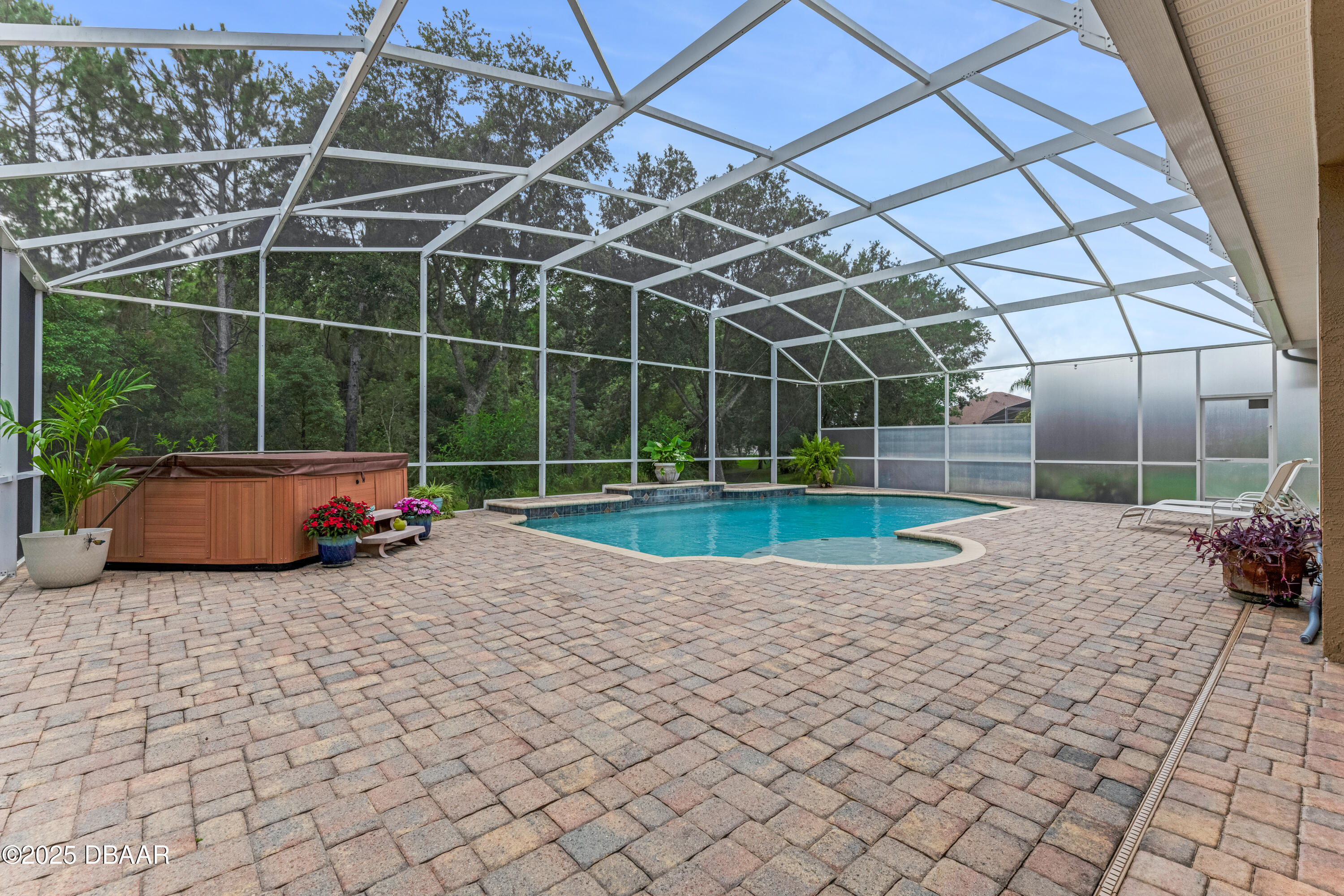 1910 Creekwater Boulevard