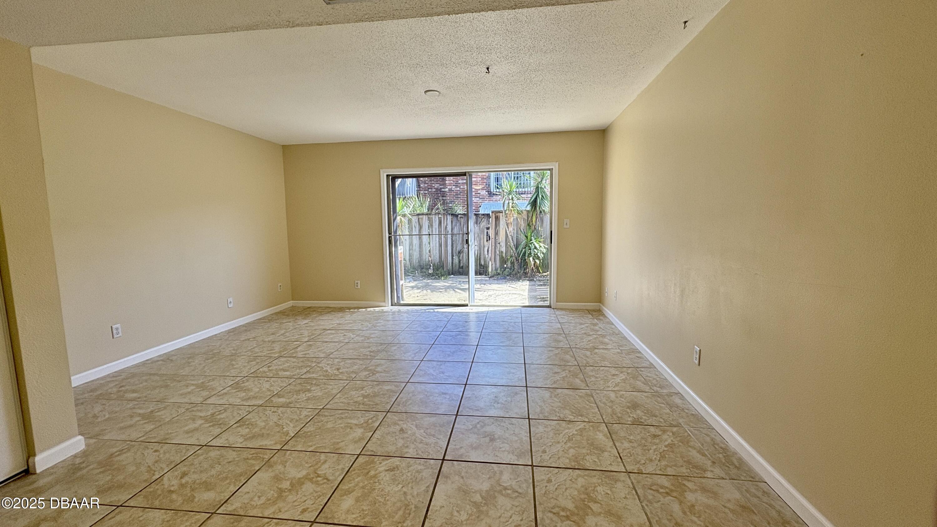 2200 S Palmetto Avenue B060