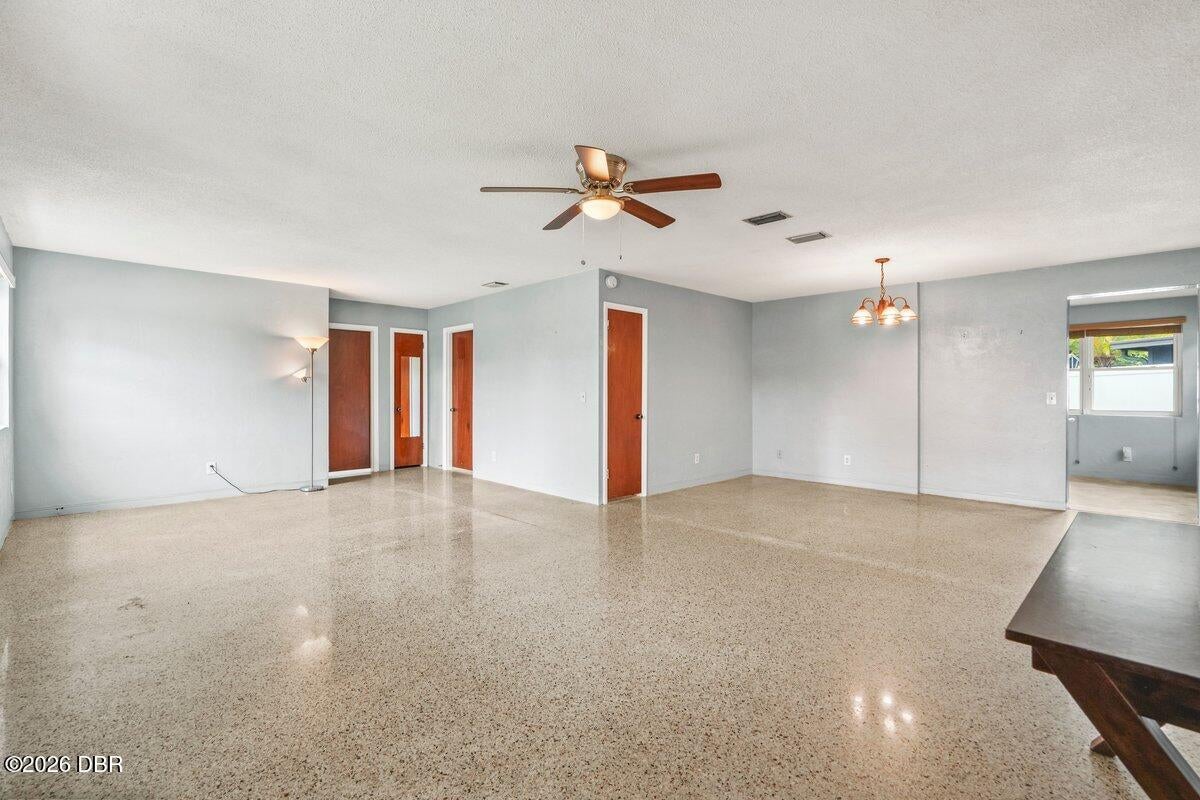1002 Thunderbird Drive