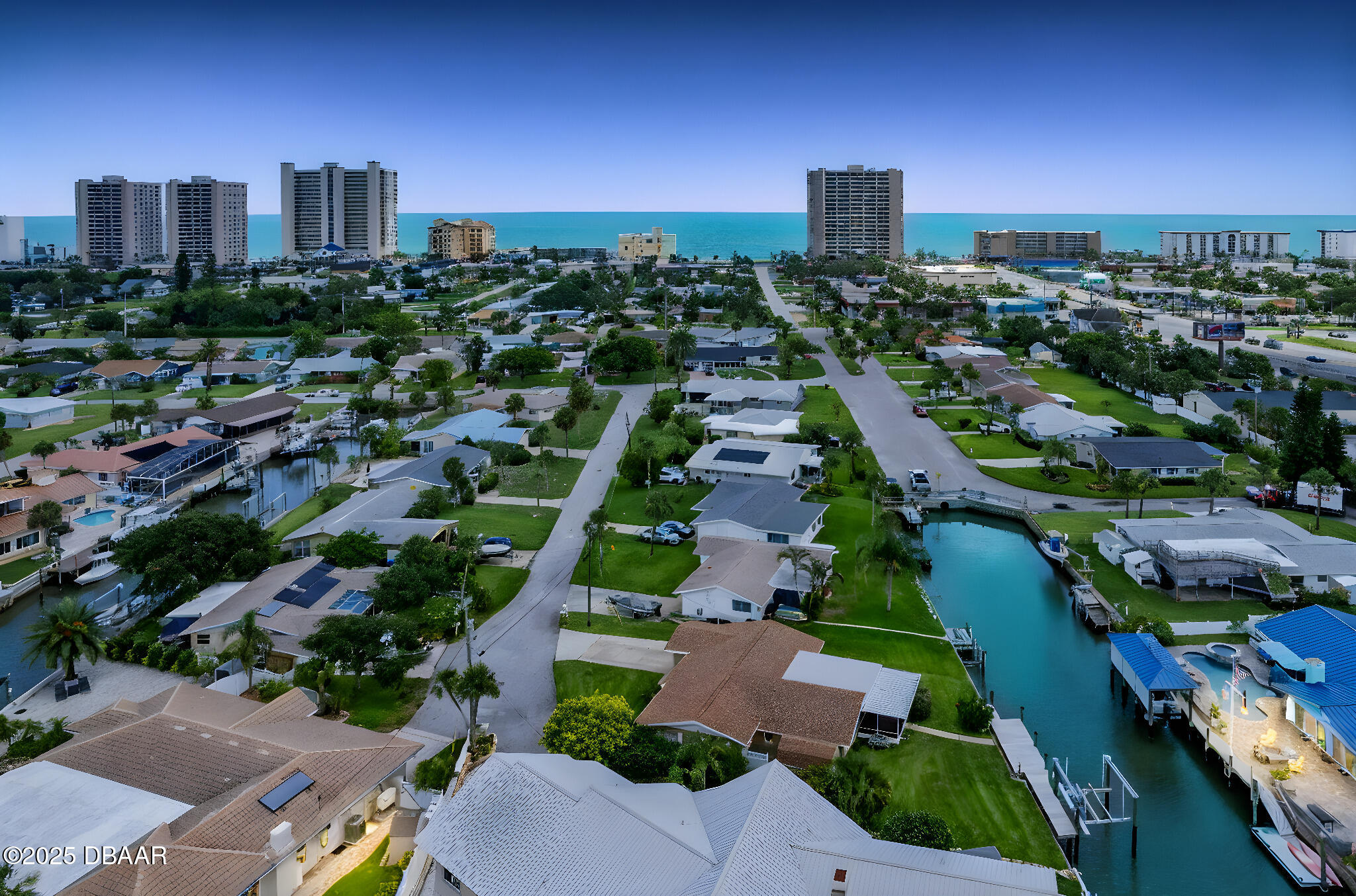 10 Venetian Circle