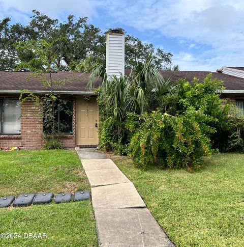 A home in Holly Hill