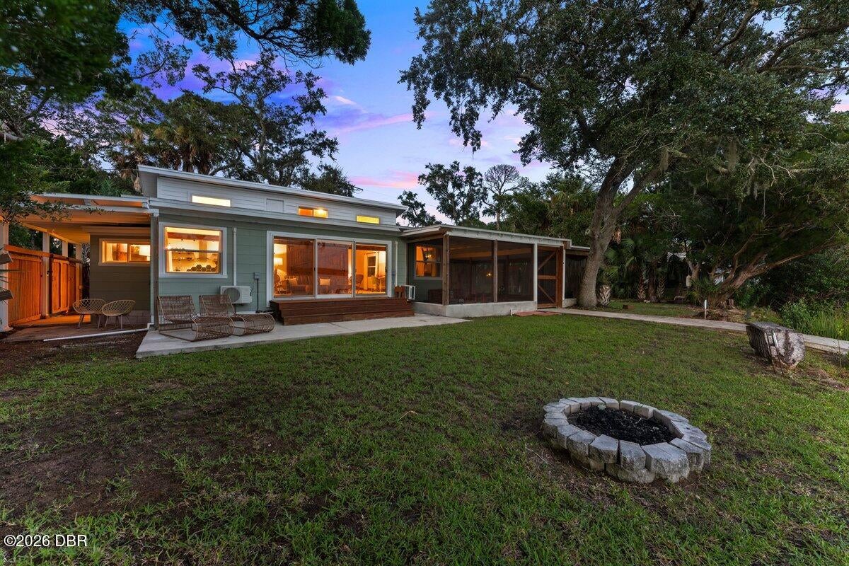 5528 W Bayshore Drive