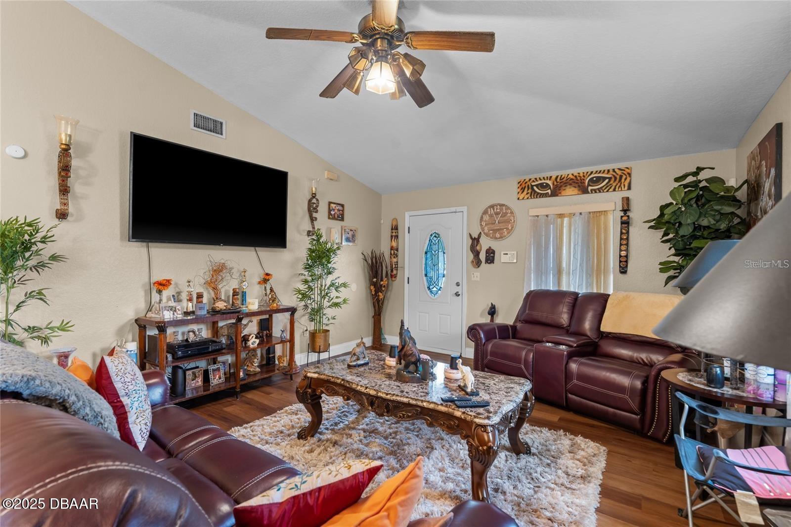 614 Washington Street