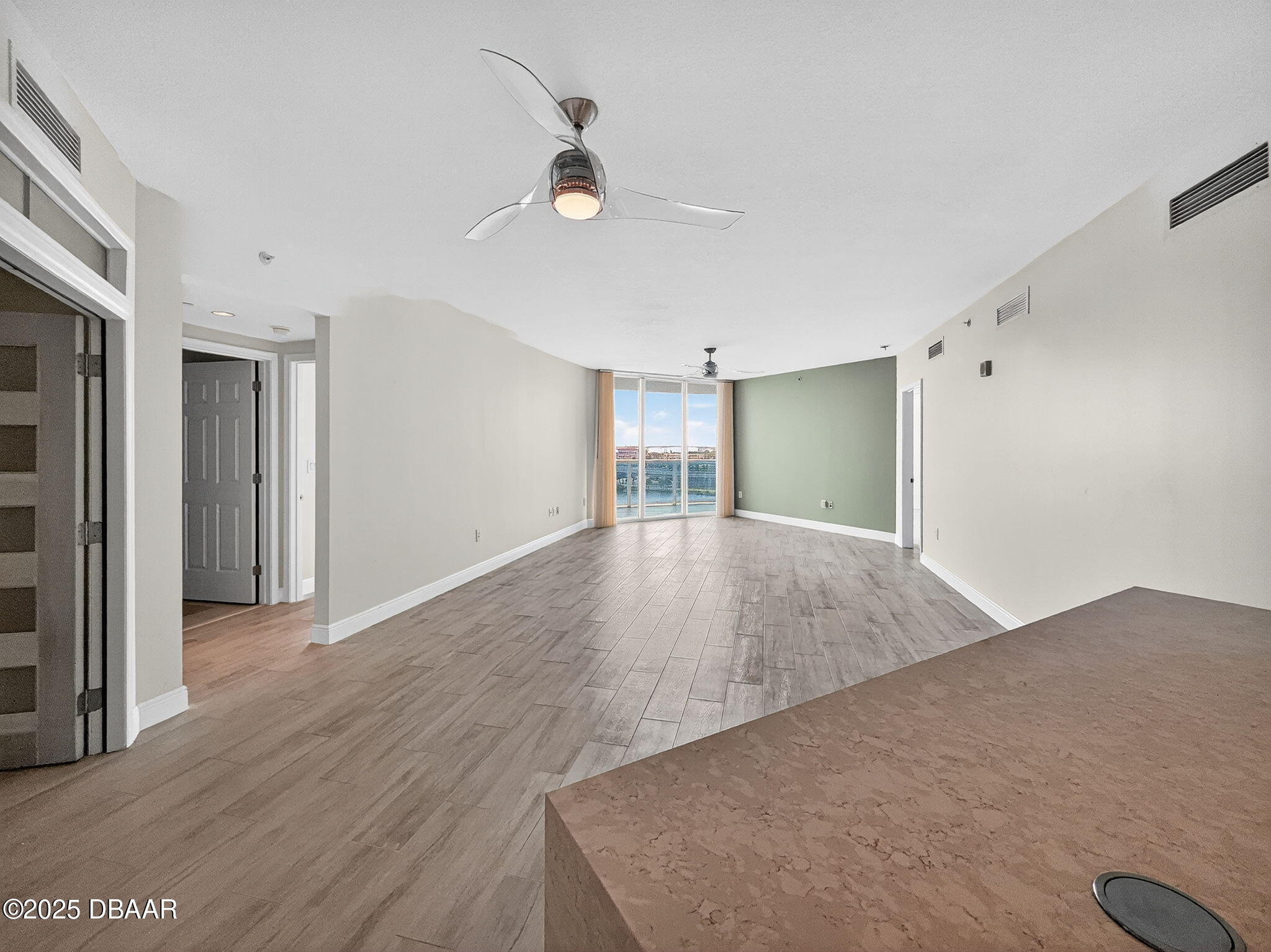 231 Riverside Drive 903