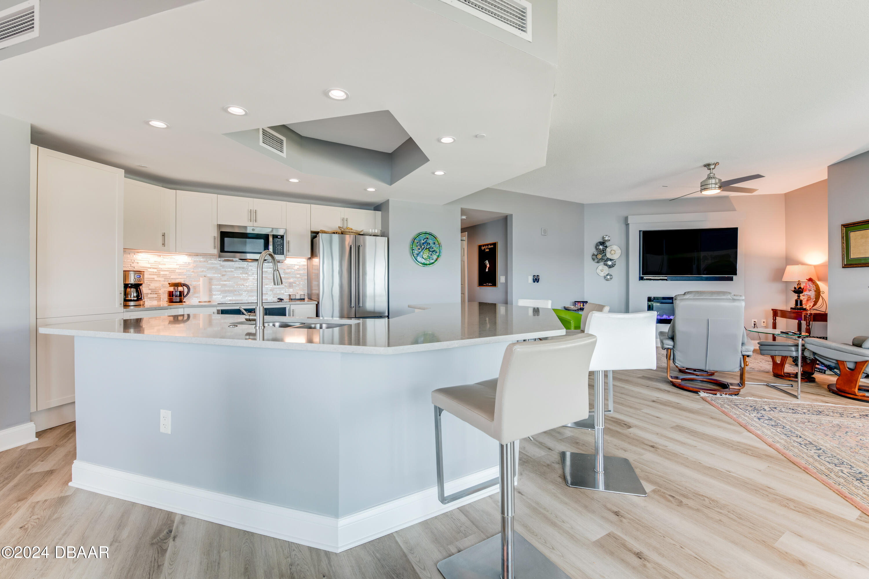 241 Riverside Drive 202