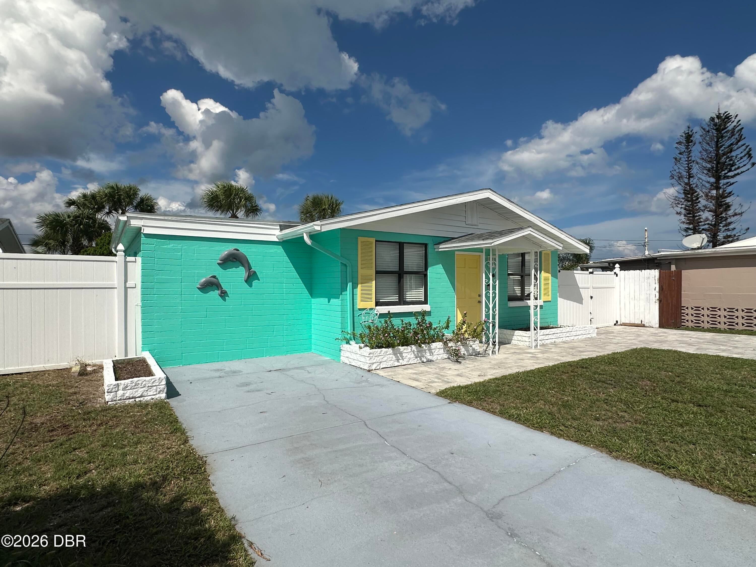 49 Alamanda Drive