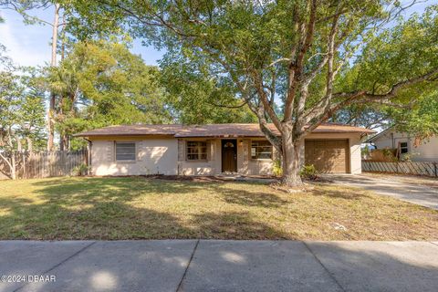 A home in New Smyrna Beach