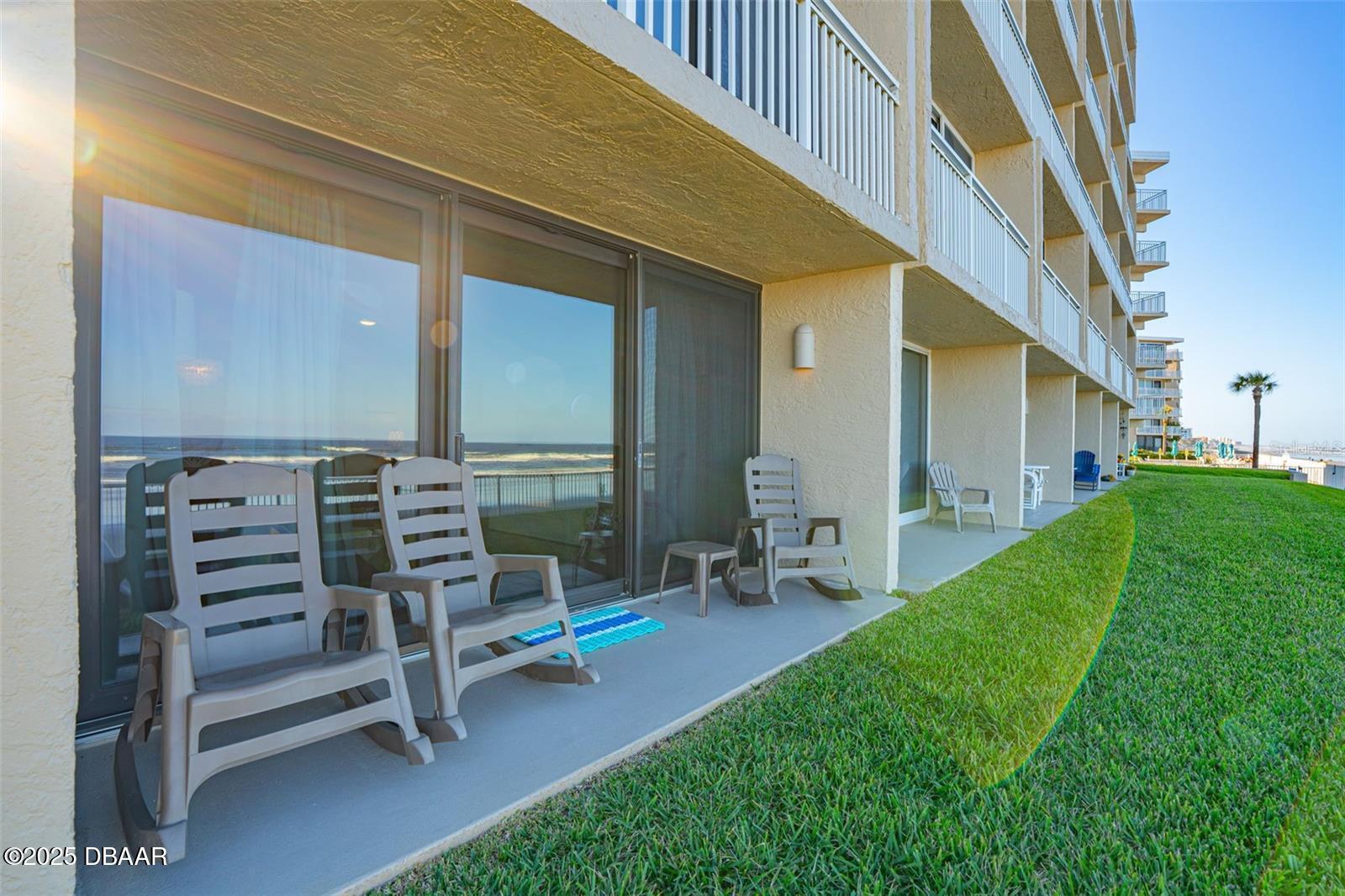 2401 S Atlantic Avenue E101